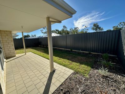 19 Farncomb Street, Byford