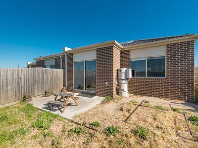 3/10 Leveque Loop, Craigieburn