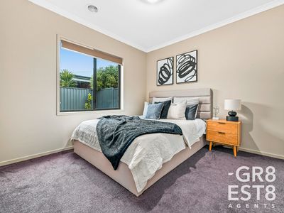 11 Jupiter Crescent, Cranbourne West