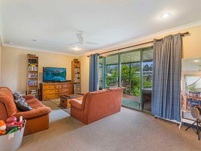 19 Alternative Way, Nimbin