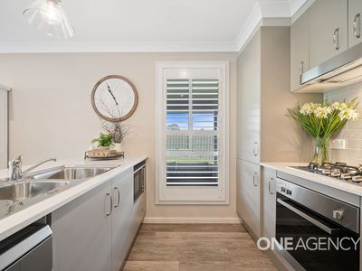 2 Adele Close, Nowra