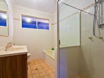 33 Glading St, Manly West
