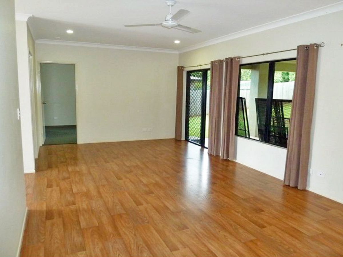 40 Storer St, Atherton