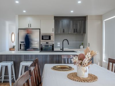 2 / 168 Agnes Street, George Town