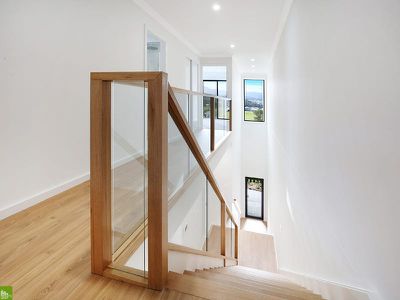 10 Araluen Terrace, Tullimbar