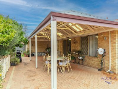 11 Robinia Rise, Helena Valley