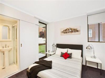 1 / 48-50 Cliff Road, North Wollongong