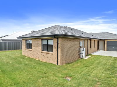 5 Oasis Crescent, Yarrawonga
