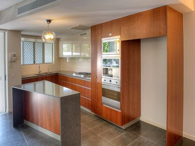 9 / 98 Mitchell Street, North Ward