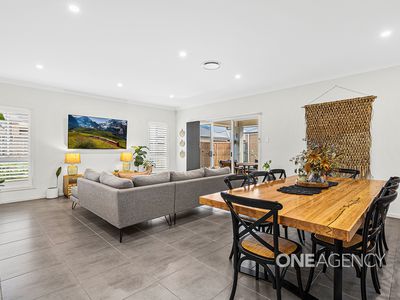 10 Balmoral Parade, Tullimbar
