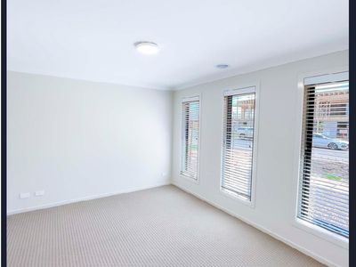 48 Lynwood Dr, Thornhill Park