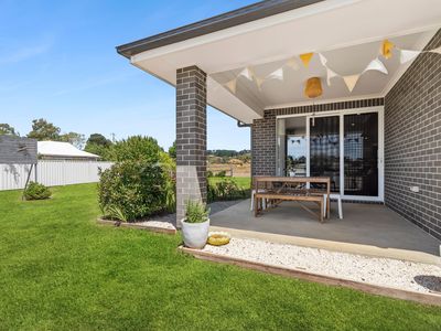12 Tait Street, Crookwell