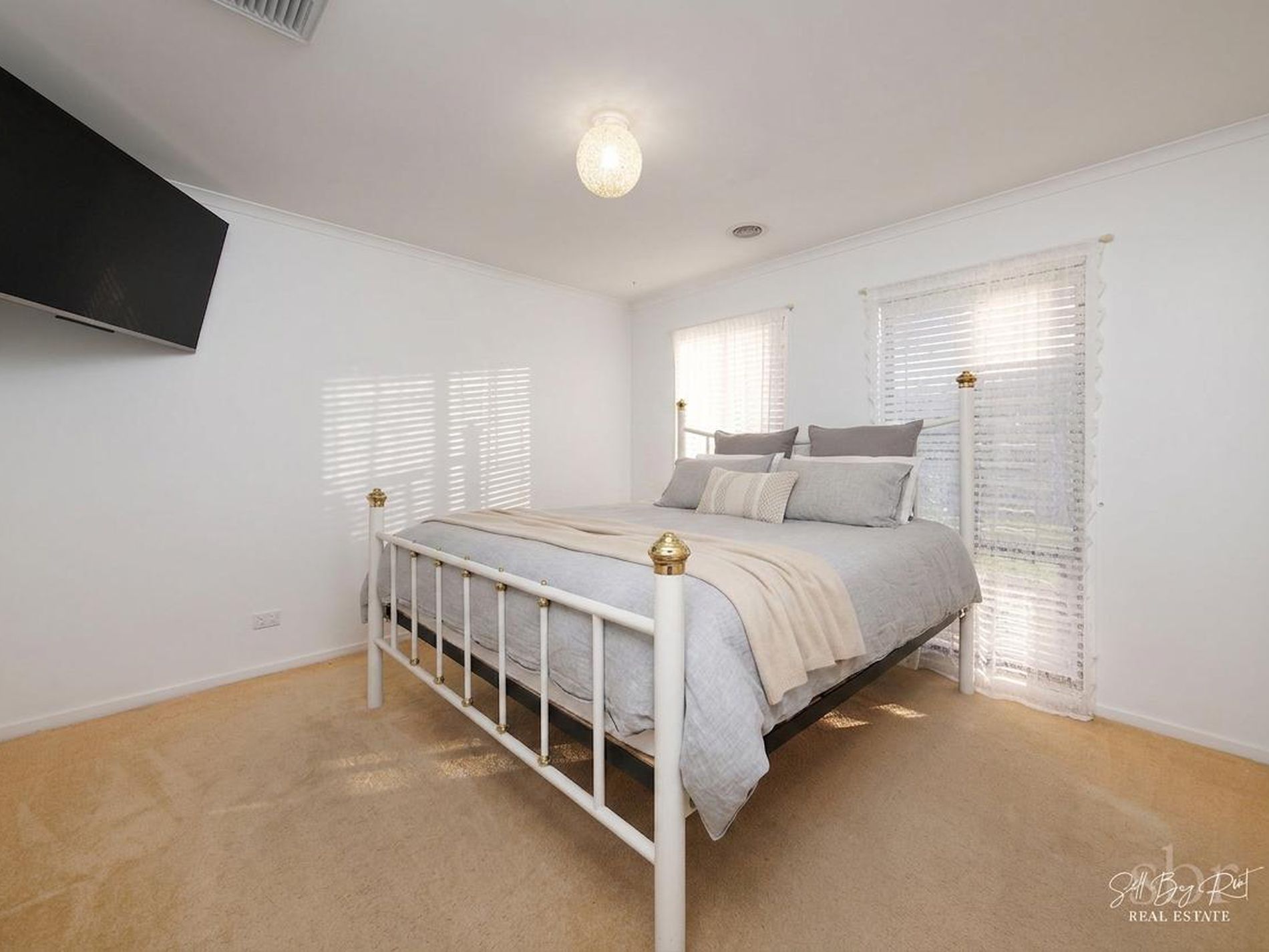 16 BIRKDALE TERRACE, Wodonga