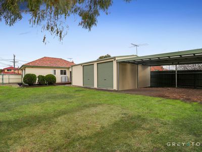 8 Dumfries Street, Deer Park