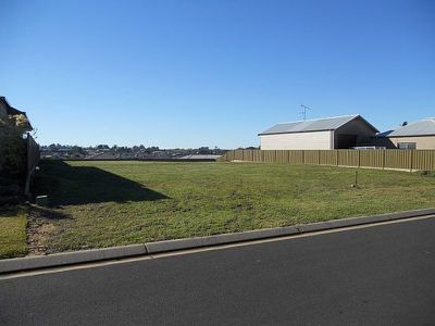 24 Hilltop Avenue, Mount Gambier