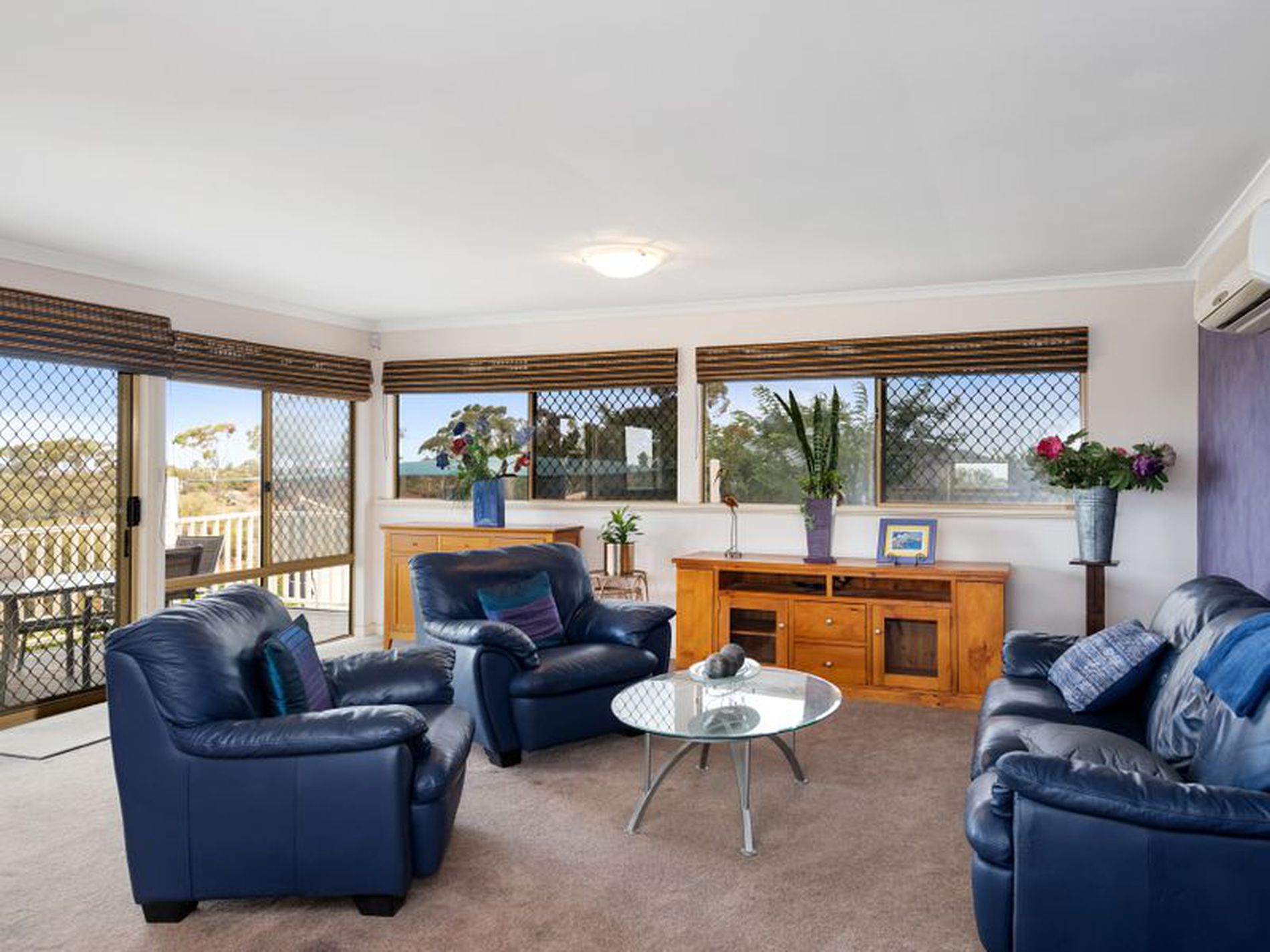 27 Tindals Crescent, Hannans