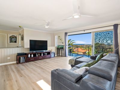 8 Matthews Drive, Mount Warrigal