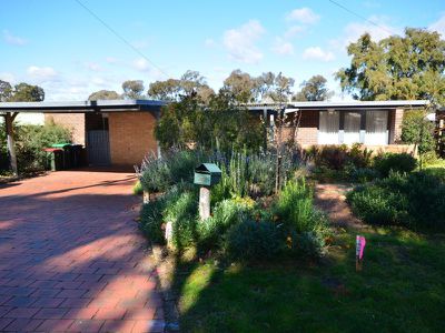 24 Cousin Street, Strathdale