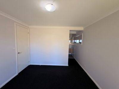 101 Sixteenth Avenue, Austral