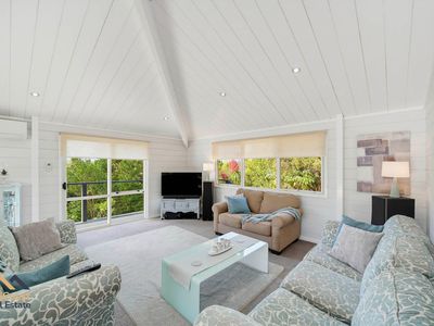 39 Hilltop Parkway, Tallwoods Village