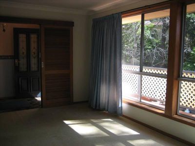 2 Gellatly Ave, Figtree