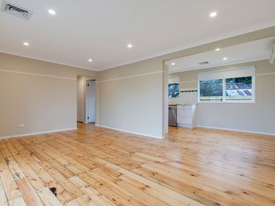 1 / 9 Macmeikan Street, Whittlesea