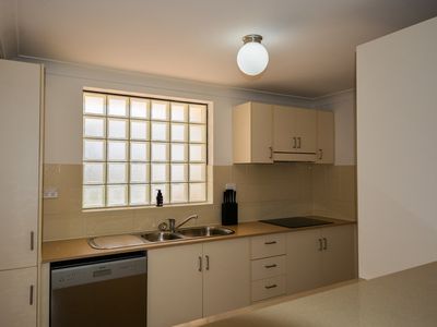 8 / 28 Addison Street, Shellharbour
