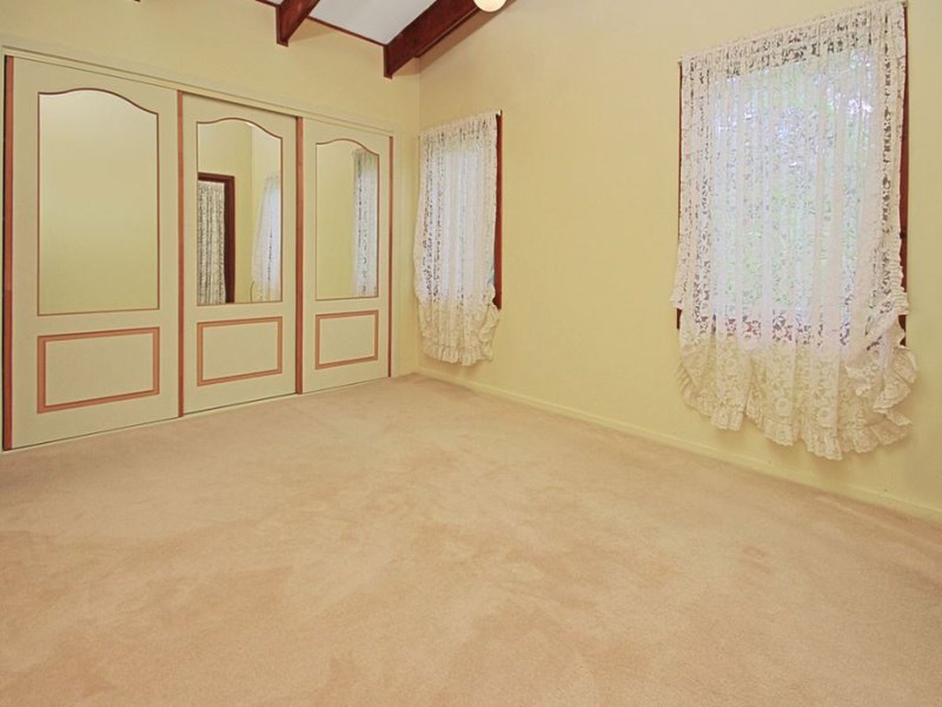 68 Canberra Crescent, Burrill Lake