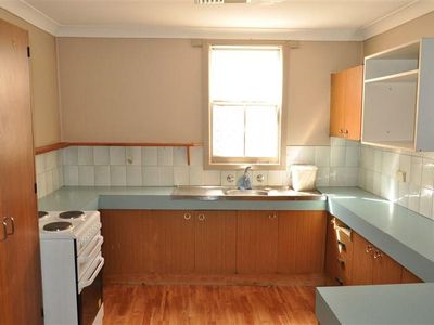 2 Mcfarland St, Forbes