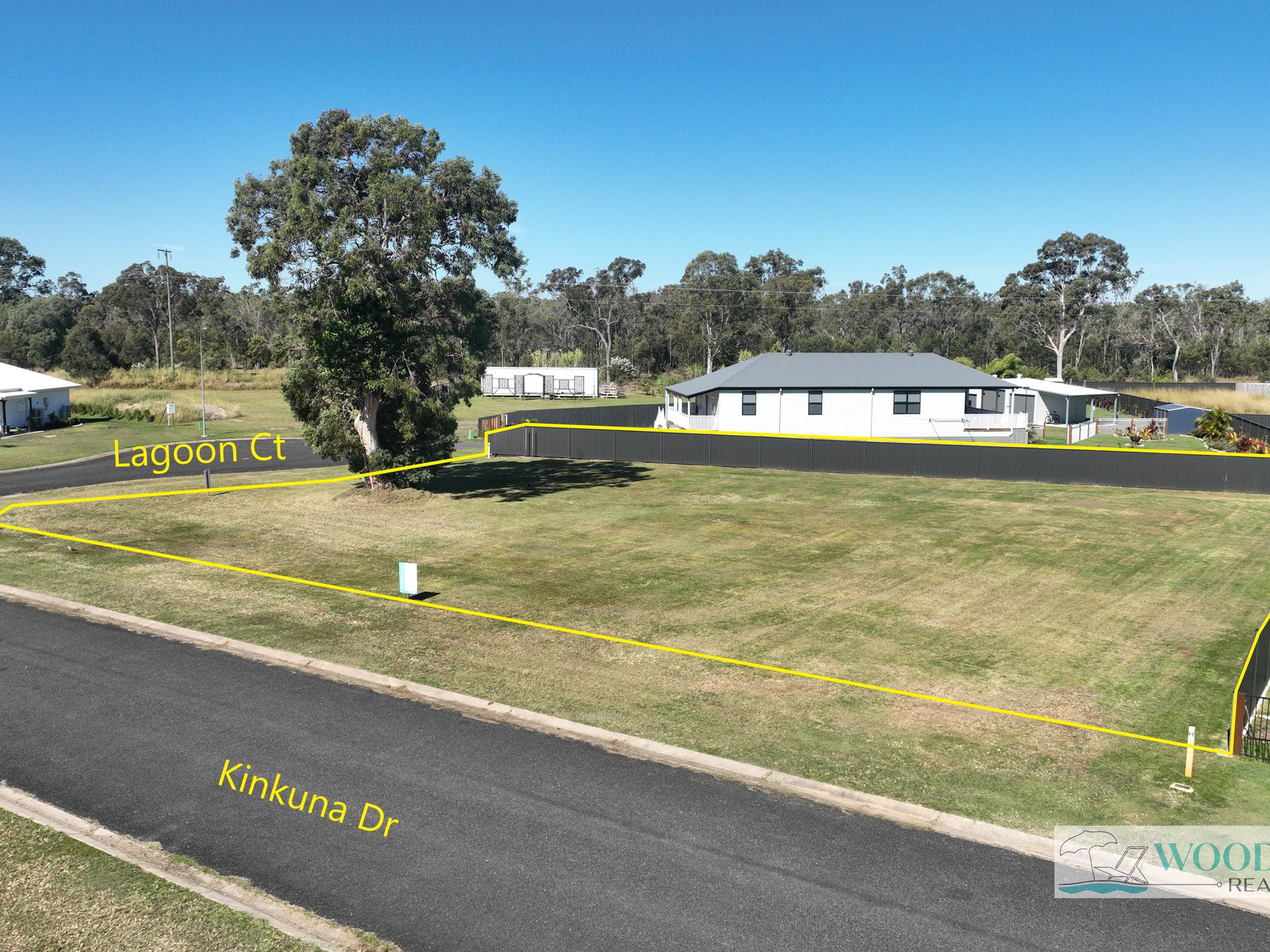 2 LAGOON COURT, Woodgate