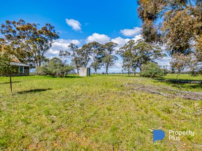 CA 5A Elmore-Raywood Road , Neilborough