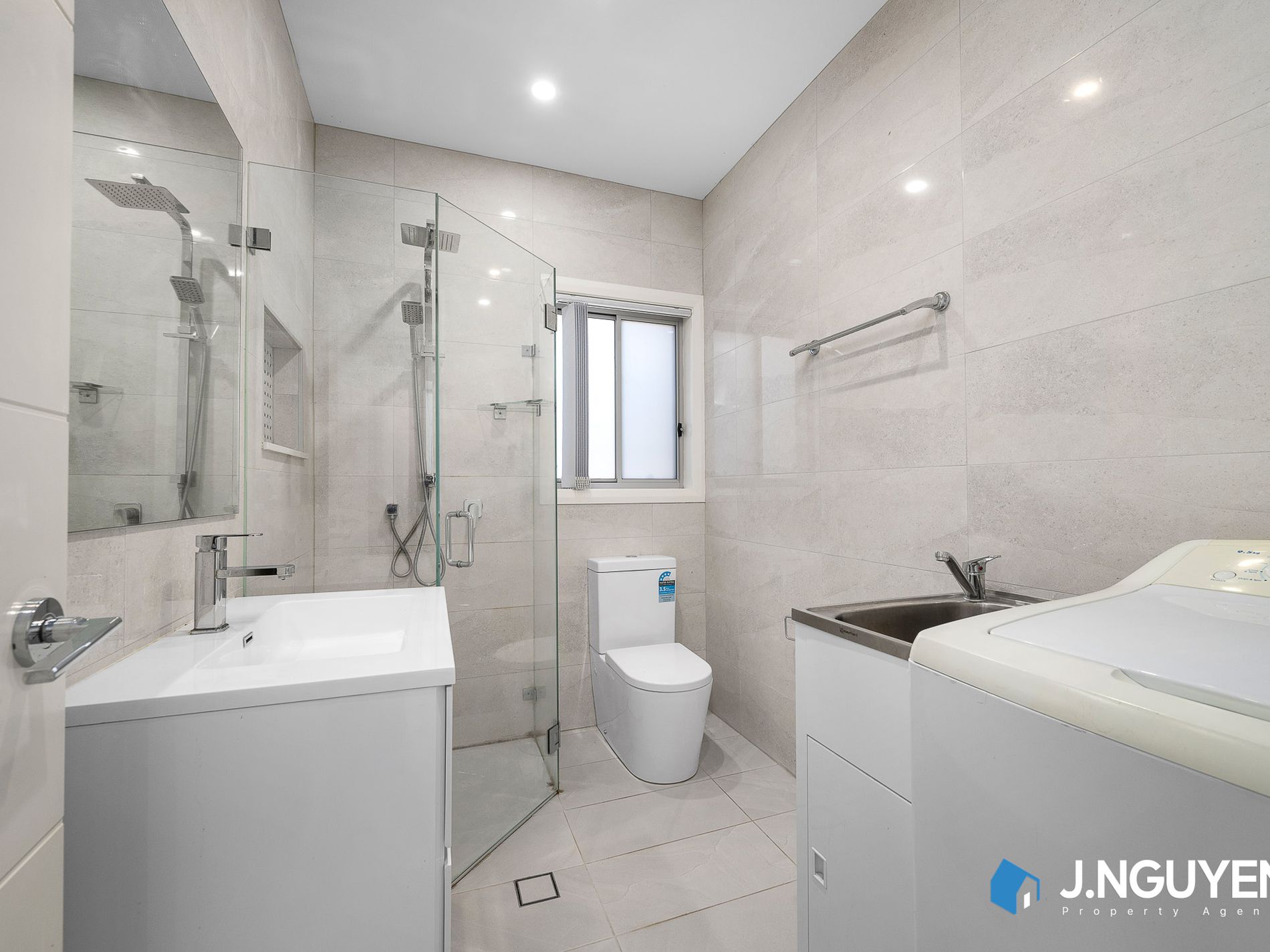 80 Montgomery Road, Bonnyrigg