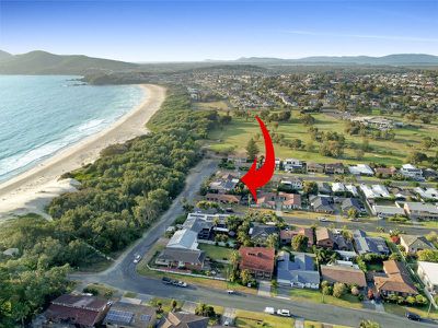 13 Surfriders Promenade, Forster