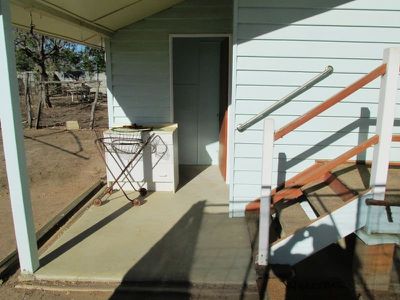 126 Wren street, Longreach