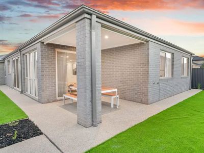 13 Frontier Circuit, Tarneit