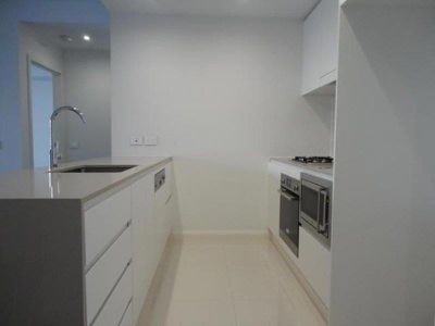 210 / 48 Amalfi Drive, Wentworth Point