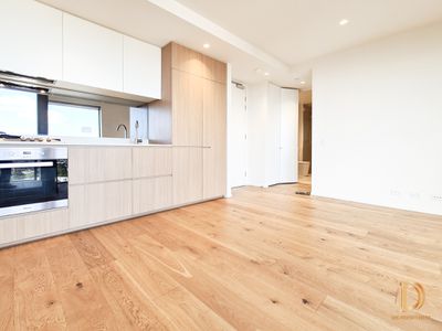 unit 1002 / 8c Evergreen Mews, Armadale