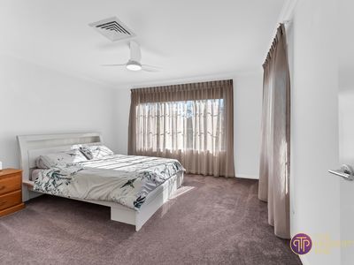11 The Grandstand, Harrisdale