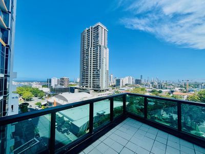 30804 / 9 Lawson Street , Southport