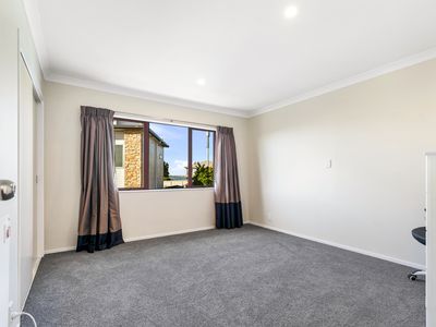 13 Onemana Way, Te Atatu Peninsula