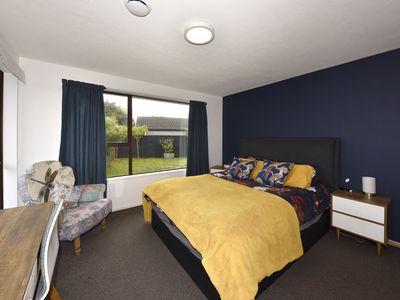 2 Edwins Way, Burwood