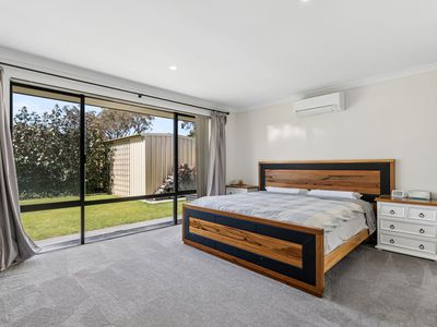 10 Teague Way, Lakelands