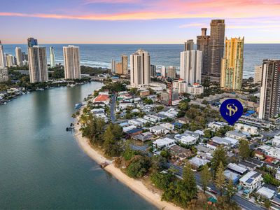 16B Oak Avenue , Surfers Paradise