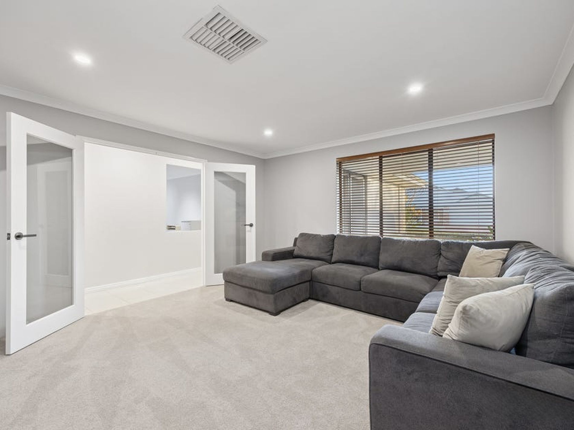 12 Nightingale Road, Southern River