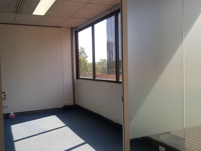 Suite 3 Level 3 / 1 Horwood Pl, Parramatta