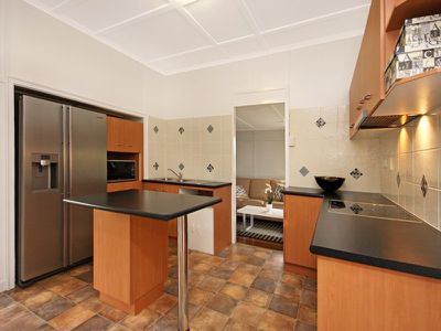 6 Welsby Street, North Booval