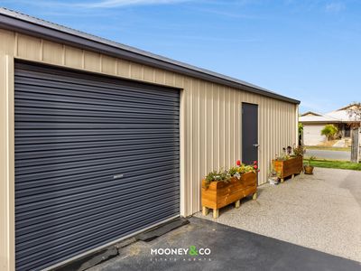 12 Atlanta Glen, Cranbourne
