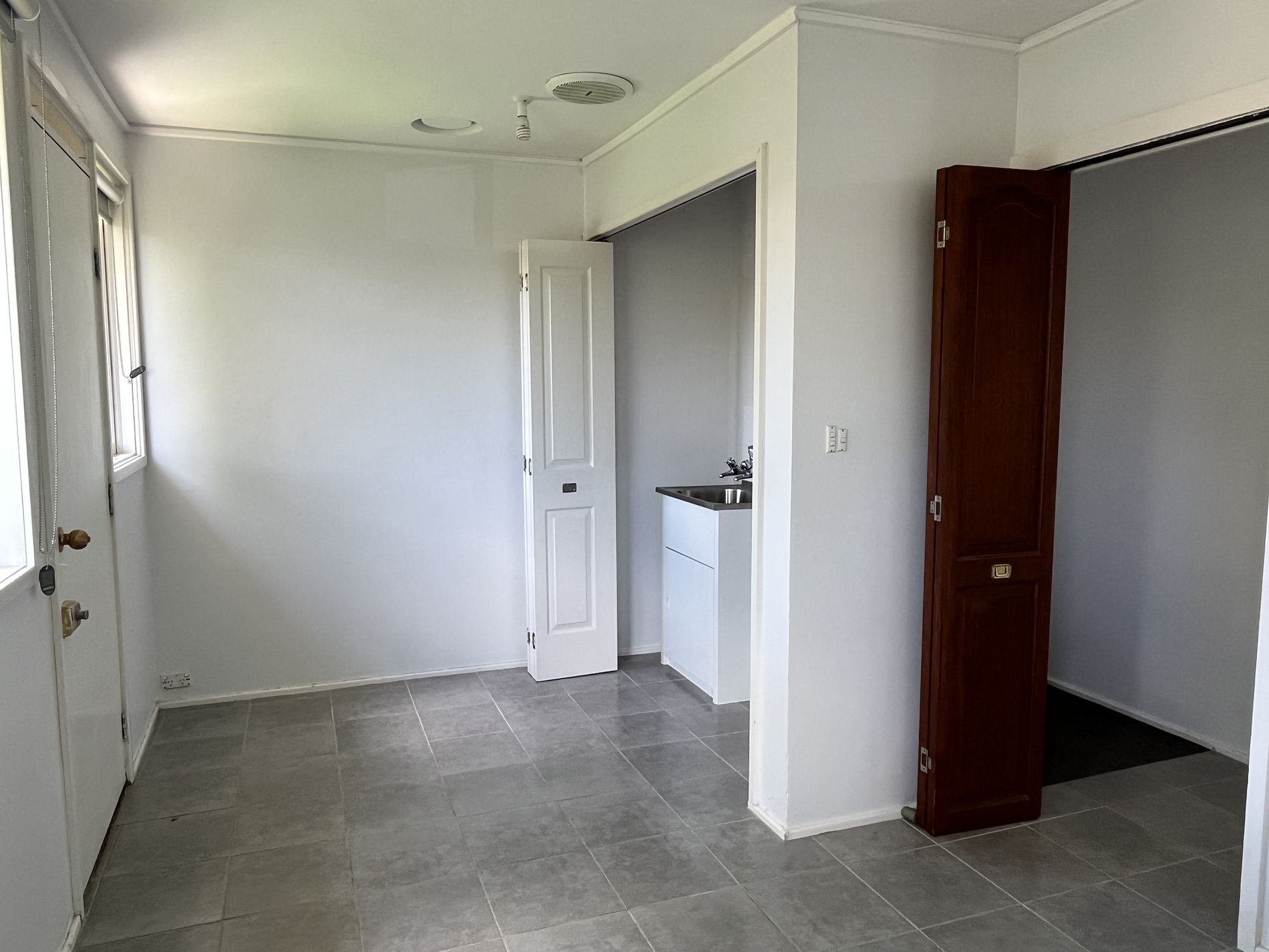 21 Carinya Avenue, Newcomb