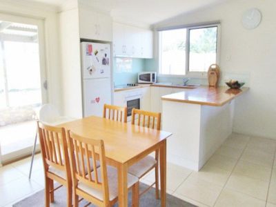 12 Kidston Parade, Mansfield