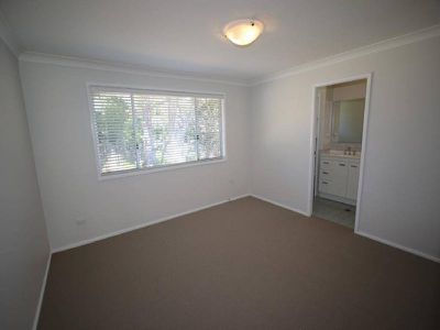 4 Flamingo Avenue, Hawks Nest